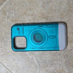 EUC Spigen iphone 15 Pro Max Case with Mag safe